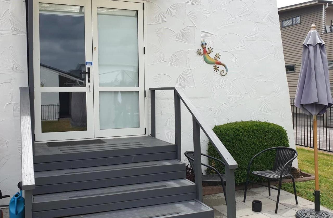 Barrington House Taupo Lägenhet Exteriör bild